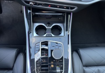 BMW X5 G05 SUV Facelifting 3.0 30d 298KM 2025 BMW X5 xDrive30d, Pneumatyka, Panorama, 22 cale, Hak, Comfort PLUS 3.0, zdjęcie 16