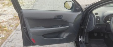 Hyundai i30 I CW Facelifting 1.4 DOHC 109KM 2012 Hyundai i30 1.4 benz ,bezwypadek ,po lifcie , 1.4 Benzyna 109KM, zdjęcie 16