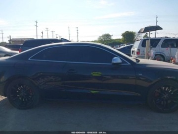 Audi A5 8T S5 Coupe 4.2 354KM 2010 Audi S5 Coupe 4.2 Premium Plus 2010 4.2 Benzyna 354KM, zdjęcie 6