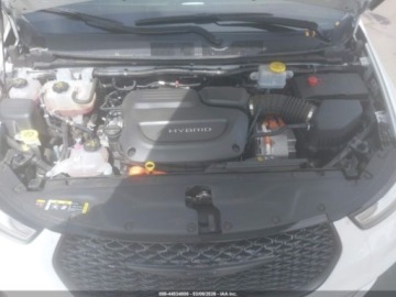 Chrysler Pacifica II 2023 Chrysler Pacifica Hybrid Limited 2023 3.6 Hybryda 287KM, zdjęcie 9