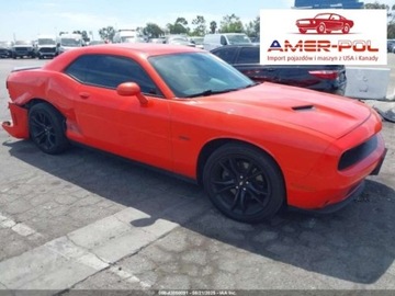 Dodge Challenger III 2018 Dodge Challenger Challenger rt 5.7 Benzyna 372KM