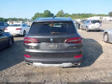 BMW X5 G05 2023 BMW X5 2023 BMW X5 xDrive40i Sports Activity Vehicle 3.0 Hybryda 335KM, zdjęcie 3