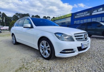 Mercedes Klasa C W205 Kombi 220 BlueTEC 170KM 2014 Mercedes-Benz Klasa C Mercedes-Benz Klasa C 220 (BlueTEC) d 7G-TRONIC Avan