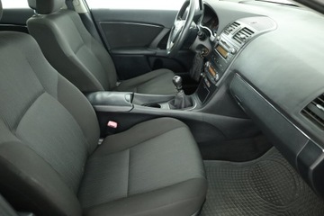Toyota Avensis III Sedan 1.8 Valvematic 147KM 2011 Toyota Avensis 1.8 Valvematic, Salon Polska, Klima, zdjęcie 6