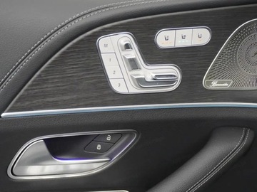 Mercedes GLE V167 SUV Facelifting 2.0 300d 269KM 2025 GLE Coupe 300 d 4-Matic AMG Line 2.0 (269KM) 2025, zdjęcie 10