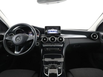 Mercedes Klasa C W205 Limuzyna 180 156KM 2018 Mercedes C 180 automat półskóra klima auto, zdjęcie 14