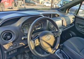 Toyota Yaris III Hatchback 5d Facelifting Hybrid 100KM 2017 Toyota Yaris Hybrid 2017 1.5 100KM Automat 35.967km Salon PL Bezwyp 1wl, zdjęcie 13