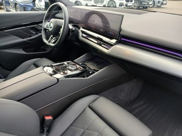BMW Seria 5 G90-91 2025 BMW 520 BMW 520d xDrive M Pro Iconic Glow Harmann/, zdjęcie 12