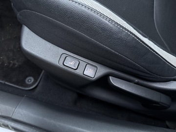 DS 4 I Hatchback Facelifting 2015 (Citroen) 1.6 VTi 120KM 2015 Citroën DS4 1.6 VTi SoChic 1.6 VTi SoChic, zdjęcie 17