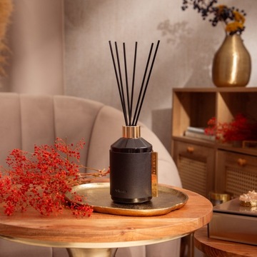 SLEEK LEATHER Ароматический диффузор Amber Musk 200 мл HOMLA