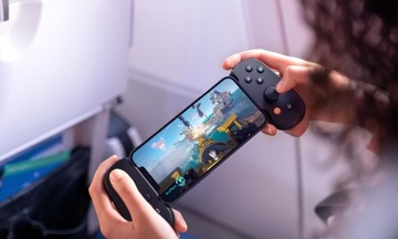 Backbone One — контроллер iPhone (Xbox)