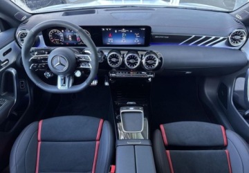 Mercedes CLA C118/X118 Coupe AMG Facelifting 2.0 45 S 421KM 2025 Mercedes-Benz CLA 45 S 4M Coupe Pakiet AMG Premium Plus 2.0 Benzyna, zdjęcie 24