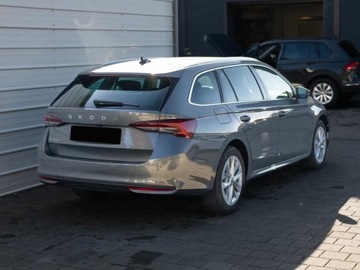 Skoda Octavia IV Liftback 1.5 TSI EVO 150KM 2025 Octavia Edition 130 Selection 1.5 TSI mHEV DSG 150KM 2025, zdjęcie 3