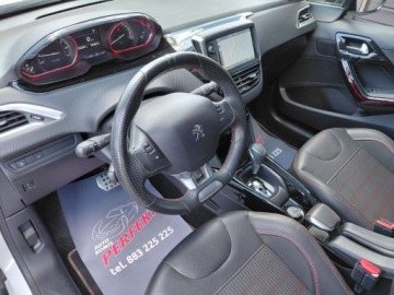 Peugeot 2008 I SUV Facelifting 1.2 PureTech 110KM 2016 Peugeot 2008 GT Line Automat Navi Kamera Klimatronik Alu 1.2 Benzyna 110KM, zdjęcie 10