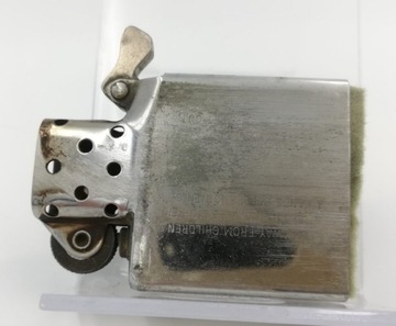 Коллекция старых бензиновых зажигалок Zippo, 1989 г.