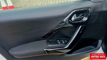 Peugeot 208 I Hatchback 5d Facelifting 1.6 BlueHDi 75KM 2016 Peugeot 208 1.6HDI 75KM Lifiting 1.6 Diesel 75KM, zdjęcie 27