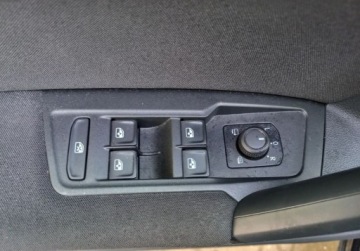 Volkswagen Tiguan II SUV Facelifting 2.0 TDI 150KM 2022 Volkswagen Tiguan 2,0 TDI 150kM 4Motion Life Salon Polska F.Vat 23 2.0, zdjęcie 17