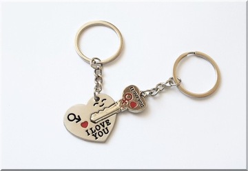 BRELOKI DLA PARY DWA SERCA LOVE 02 KOMPLET PREZENT