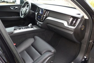 Volvo XC60 II 2022 Volvo XC 60 pakiet Climate, kamera, tempomat, klima 2strefowa, CarPlayAA,, zdjęcie 10