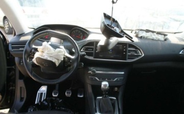 Peugeot 2019 Peugeot 308 1.2 Diesel 110KM, zdjęcie 10