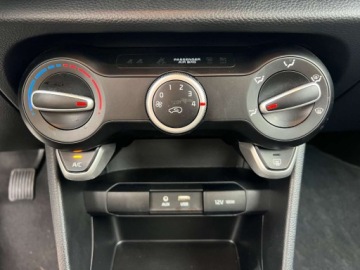 Kia Picanto III Hatchback 5d 1.0 MPI 67KM 2017 Kia Picanto KLIMATYZACJA GRZANE FOTELE GRZANA KIEROWNICA TEMPOMAT EL.SZYBY, zdjęcie 9