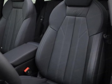 Audi 2025 AUDI Q5 TDI quattro S line Sportback Suv 2.0 (204KM) 2025, zdjęcie 3