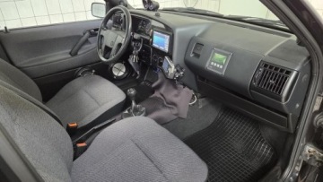 Volkswagen Passat B3 Sedan 1.8 90KM 1990 Volkswagen Passat Pierwszy wlasciciel, Samochod dyskoteka - zobacz zdjecia, zdjęcie 18