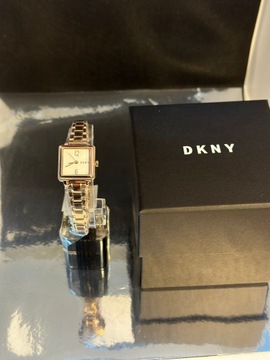 Zegarek Damski DKNY CROSSTOWN - NY2869 - OUTLET