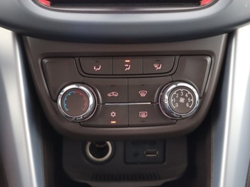 Opel Zafira C Tourer 2.0 CDTI ECOTEC 130KM 2012 Opel Zafira 2.0 CDTI, Navi, Xenon, Klima, zdjęcie 15