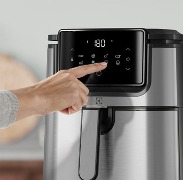 ФРИТЮРНИЦА ELECTROLUX EXPLORE 6 1500 Вт
