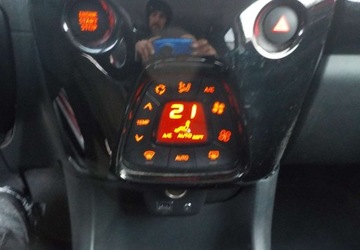 Toyota Aygo II Hatchback 3d Facelifting 1.0 VVT-i 72KM 2020 Toyota Aygo Automat Okazja Benzyna 72KM, zdjęcie 22