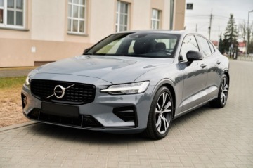 Volvo S60 III 2022 R-DESIGN__ 5 SZTUK W OFERCIE, zdjęcie 4