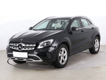 Mercedes GLA I Off-Roader Facelifting 1.6 200 156KM 2018 Mercedes GLA GLA 200, Salon Polska, Automat, zdjęcie 1