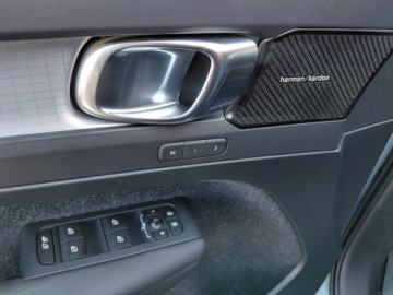 Volvo XC40 Crossover 2.0 T5 247KM 2019 Volvo XC 40 Full Opcja Kamera 360 4x4 Full LED Harman Kardon 2.0 Benzyna, zdjęcie 10