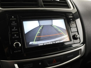 Mitsubishi ASX I SUV Facelifting 2015 1.6 117KM 2016 Mitsubishi ASX Diamant Edition lift grzane fotele, zdjęcie 22