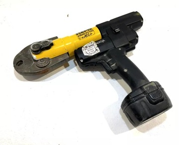 REMS МИНИ-ПРЕСС ACC 578001 МАШИНА ДЛЯ ГРУНТОВКИ ТРУБ