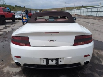 Aston Martin V8 Vantage III 2009 Aston Martin V8 Vantage 2009 5.7l 5.7 Benzyna 420KM, zdjęcie 2