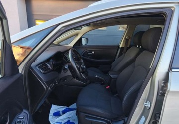 Kia Carens IV Minivan 1.7 VGT CRDI 115KM 2014 Kia Carens Kia Carens 1.7 CRDi XL 7os 1.7 Diesel 115KM, zdjęcie 4