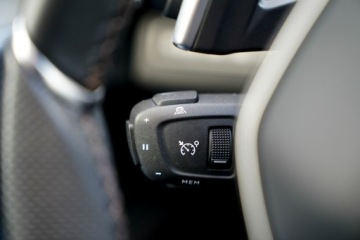 Peugeot 5008 II Crossover Facelifting 1.6 PureTech 180KM 2022 Peugeot 5008 GT kamera Skora adc NawI, zdjęcie 35