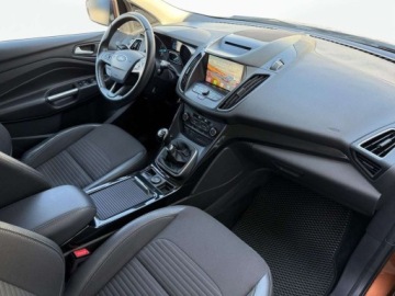 Ford Kuga II SUV Facelifting 1.5 EcoBoost 150KM 2018 Ford Kuga Ford Kuga 1.5 EcoBoost FWD TITANIUM 150KM Salon PL Navi, Pakiet, zdjęcie 11