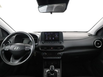 Hyundai Kona I Crossover Facelifting 1.0 T-GDI 120KM 2021 Hyundai Kona klima auto kamera i czujniki, zdjęcie 14