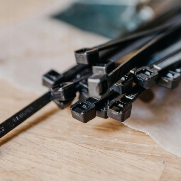 Кабельные зажимы ZIPPERS TRIPPERS TRIPPERS 3.6x300 3.6x300