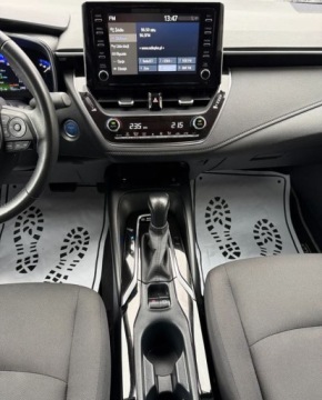 Toyota Corolla XII Sedan 1.8 Hybrid 122KM 2019 Toyota Corolla Style Tech, Salon Polska. Czujniki Kamera, Serwis ASO 1.8, zdjęcie 6