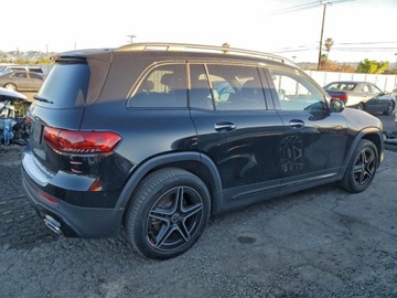 Mercedes GLB 2023 Mercedes-Benz GLB 250 2023 2.0 Benzyna 221KM, zdjęcie 3