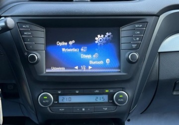 Toyota Avensis III Wagon Facelifting 2015 2.0 D-4D 143KM 2018 Toyota Avensis salon Polska 2.0 Diesel 143KM, zdjęcie 7