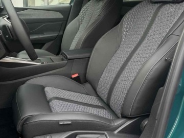 Peugeot 308 III 2025 Od ręki - Allure 1.2 mHEV 145KM / Pakiet Bezpieczeństwo, Wygoda, Komfort, zdjęcie 4