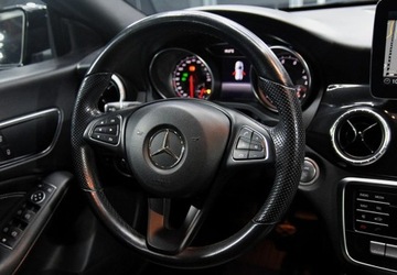 Mercedes CLA C117 Shooting Brake Facelifting 1.6 180 122KM 2018 Mercedes-Benz CLA 1.6 benzyna _ 122 KM _ 1.6 Benzyna 122KM, zdjęcie 14