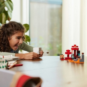 LEGO Minecraft 21255 Подарок засады портала Пустоты
