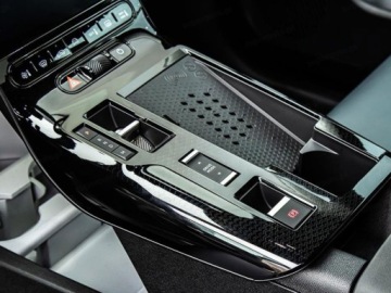 Citroen C5 Aircross II SUV 1.2 Hybrid 145KM 2026 Od ręki - Plus eDCT6 1.2 mHEV 145KM / Pakiet Techno, zdjęcie 8