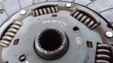 AUDI A4 B6 1.9 TDI SPOJKA KOLO DVOUHMOTNÉ 415024410